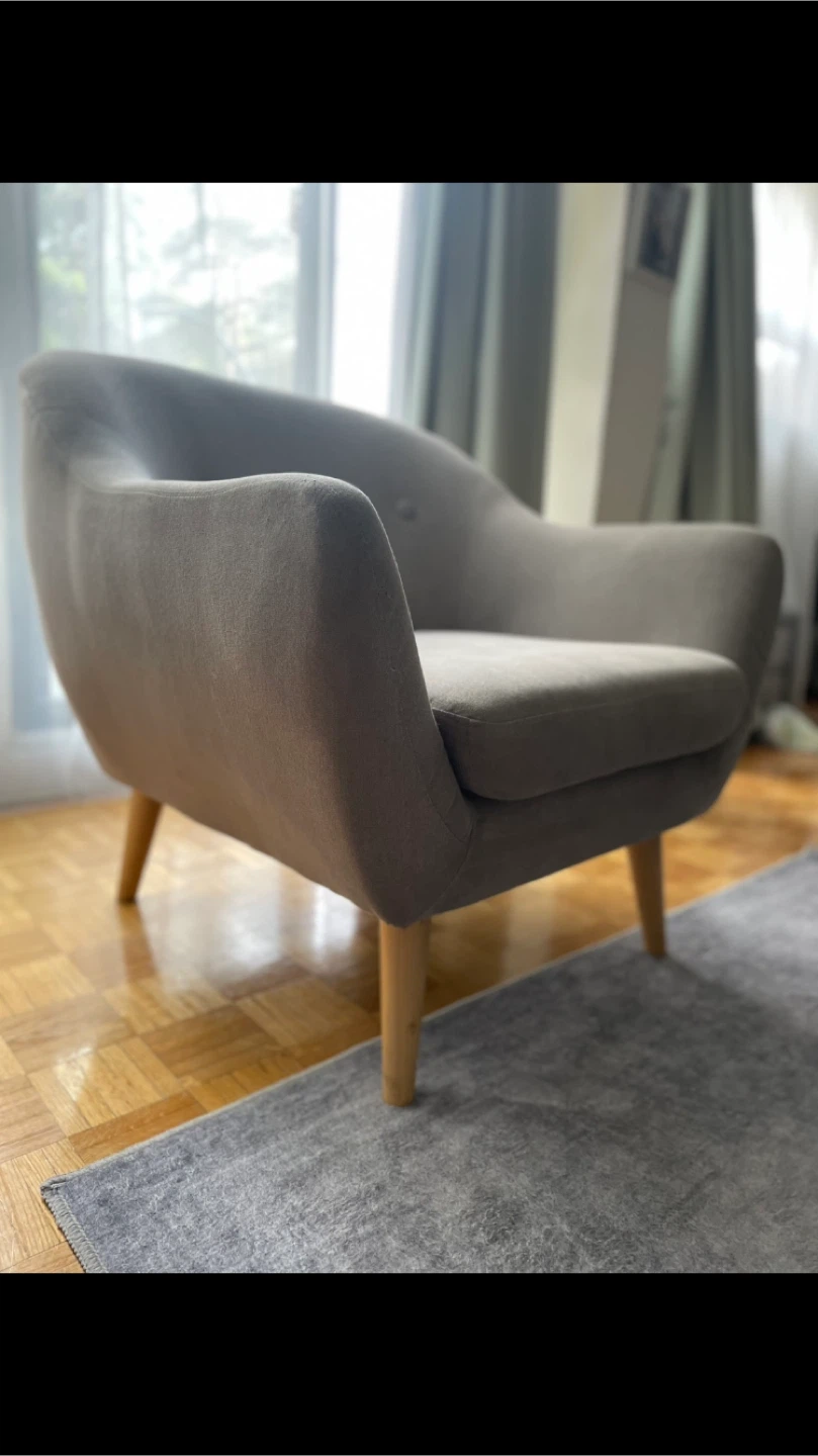 Accent Chair with Ottoman - photo 2