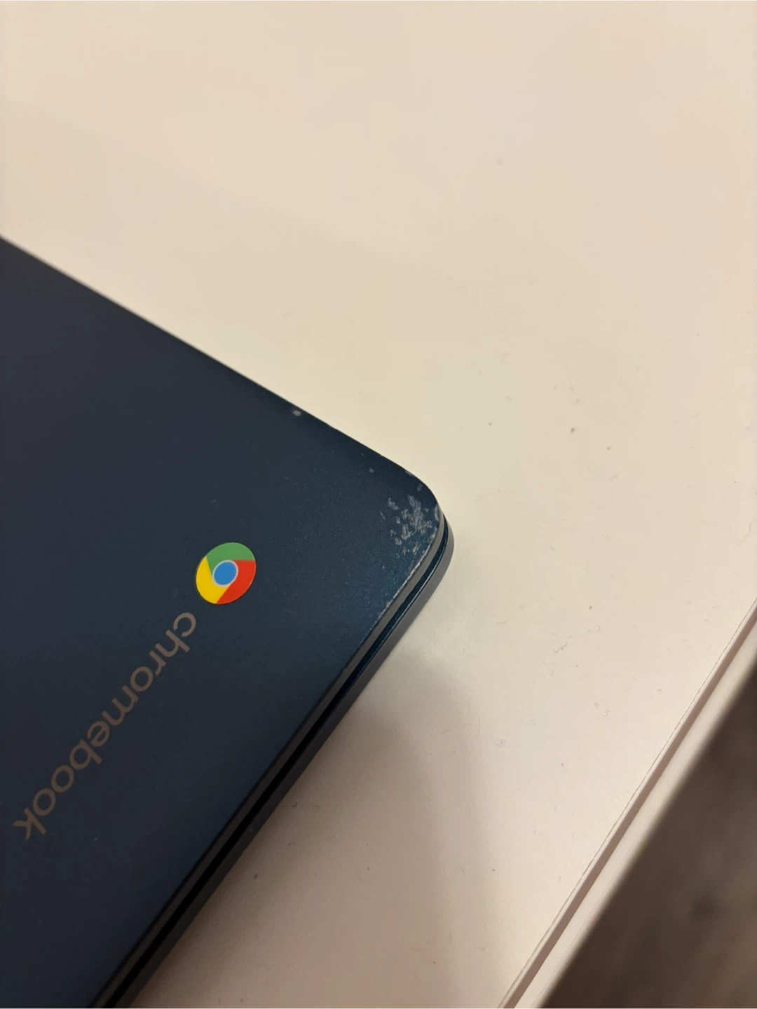 Touchscreen Navy Blue HP Chromebook Laptop - photo 4