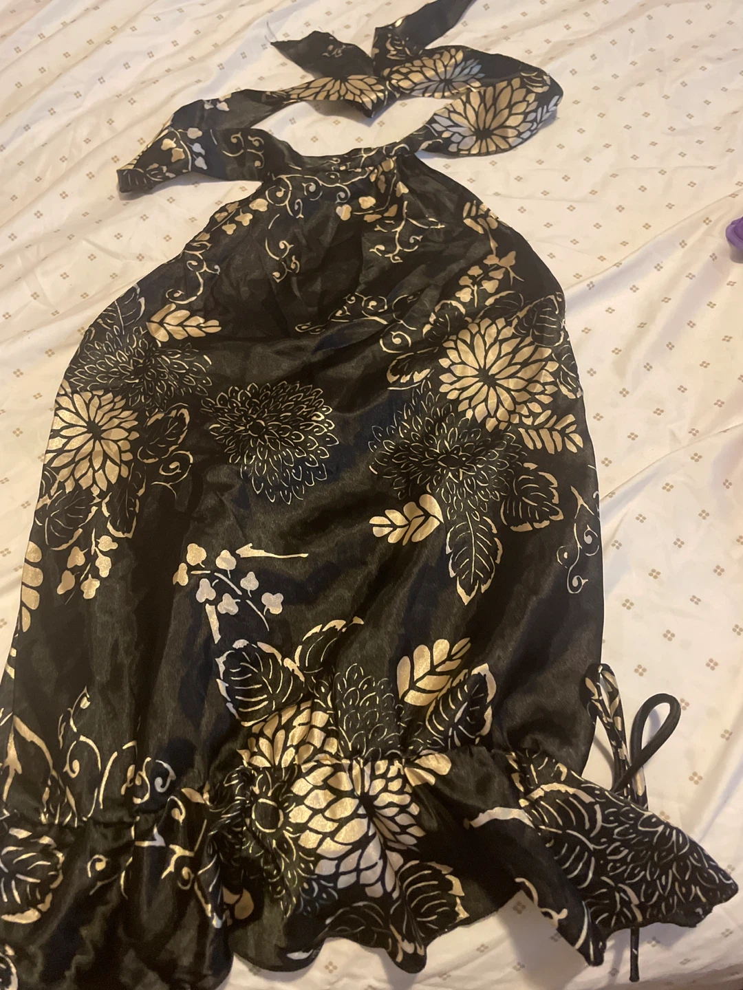 VOICE Black Floral Halter Top - Size Medium