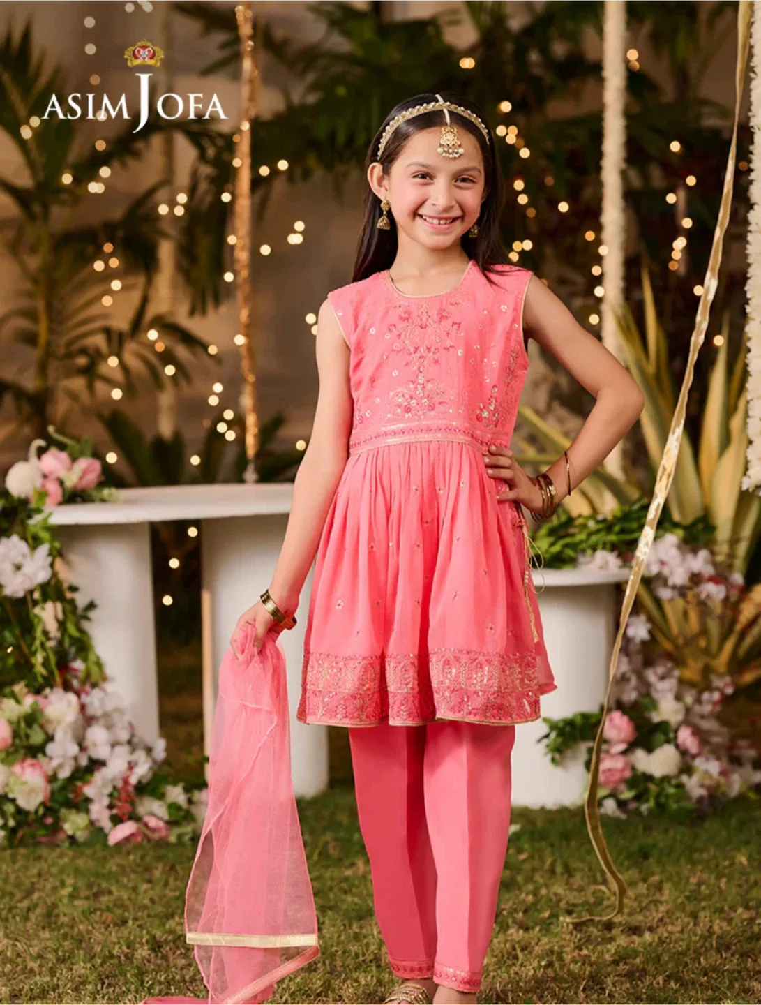 Asim Jofa Girls' Shalwar Kameez - Size 7-8 thumbnail