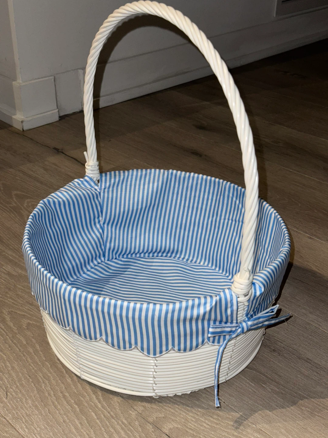 White Wicker Basket with Blue Striped Liner