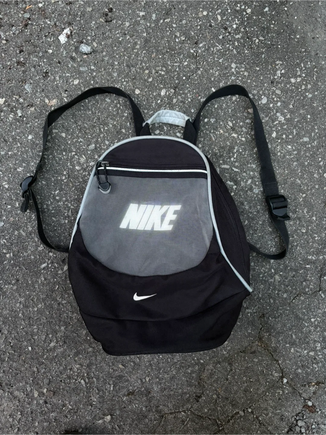 Vintage Nike y2k mini bag acg mec tnf stussy arcteryx salomon thumbnail