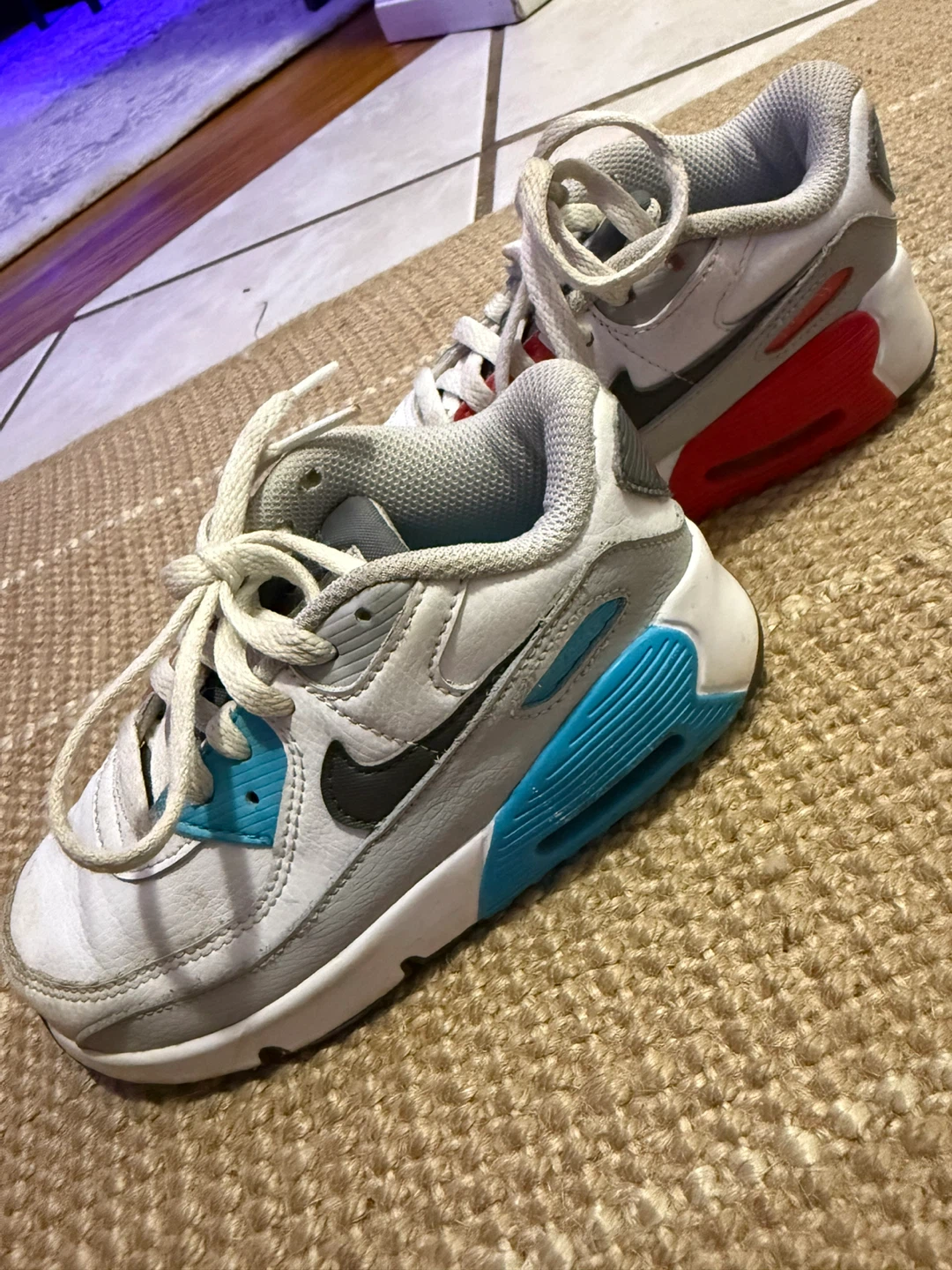 Nike Air Max Shoes For Kids - Size 10 - photo 2