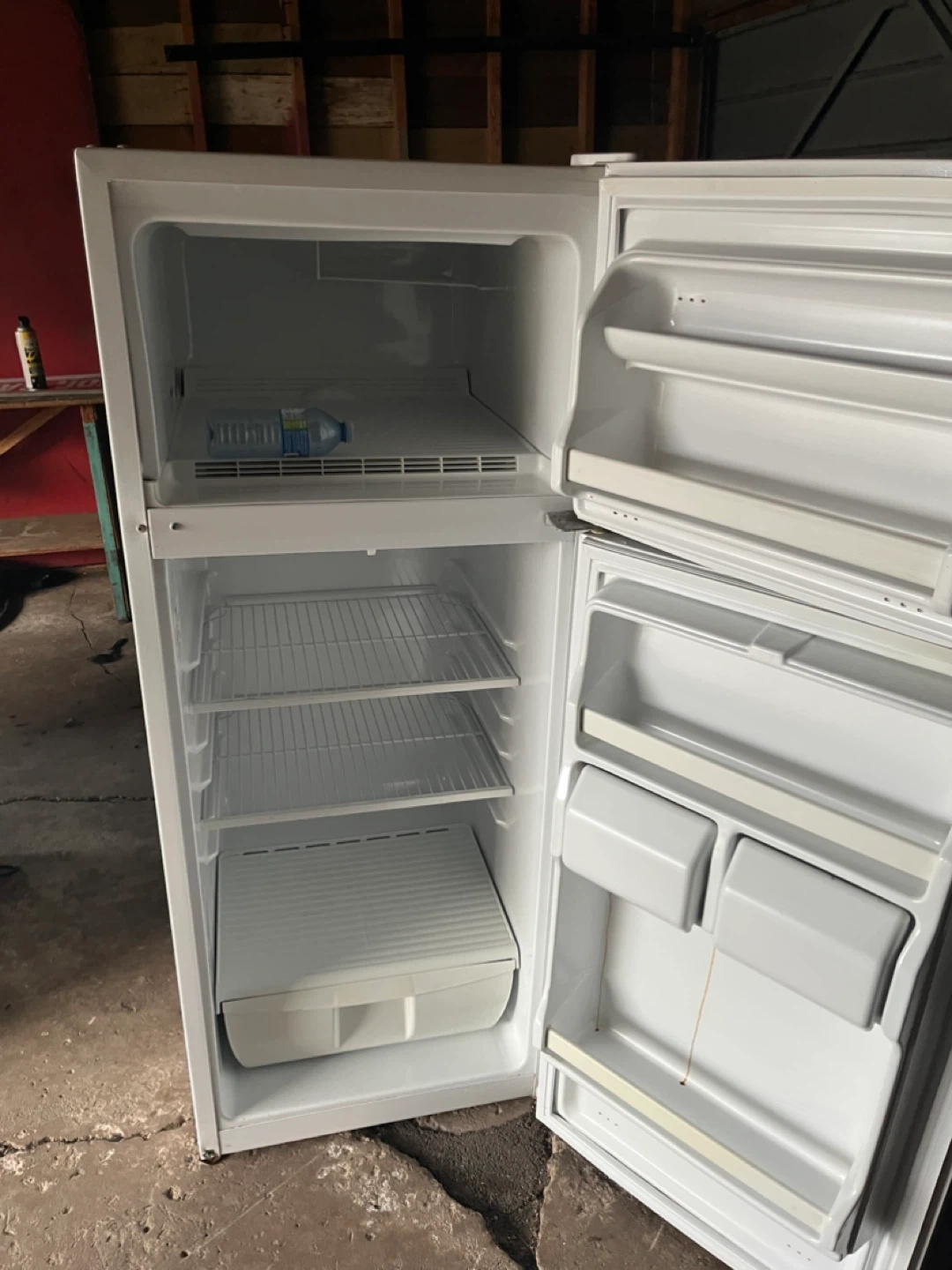 Woods White Fridge - photo 2