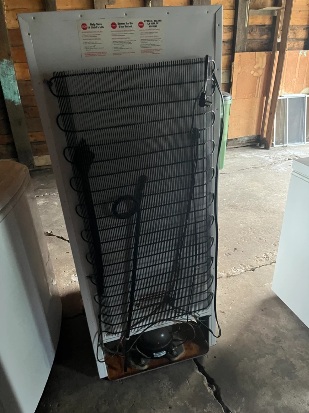 Woods White Fridge - photo 3