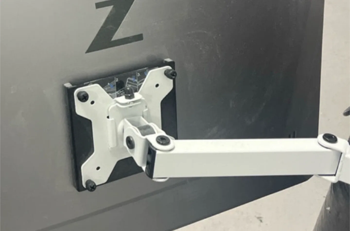 VIVO White Monitor Desk Mount image indicator(6)