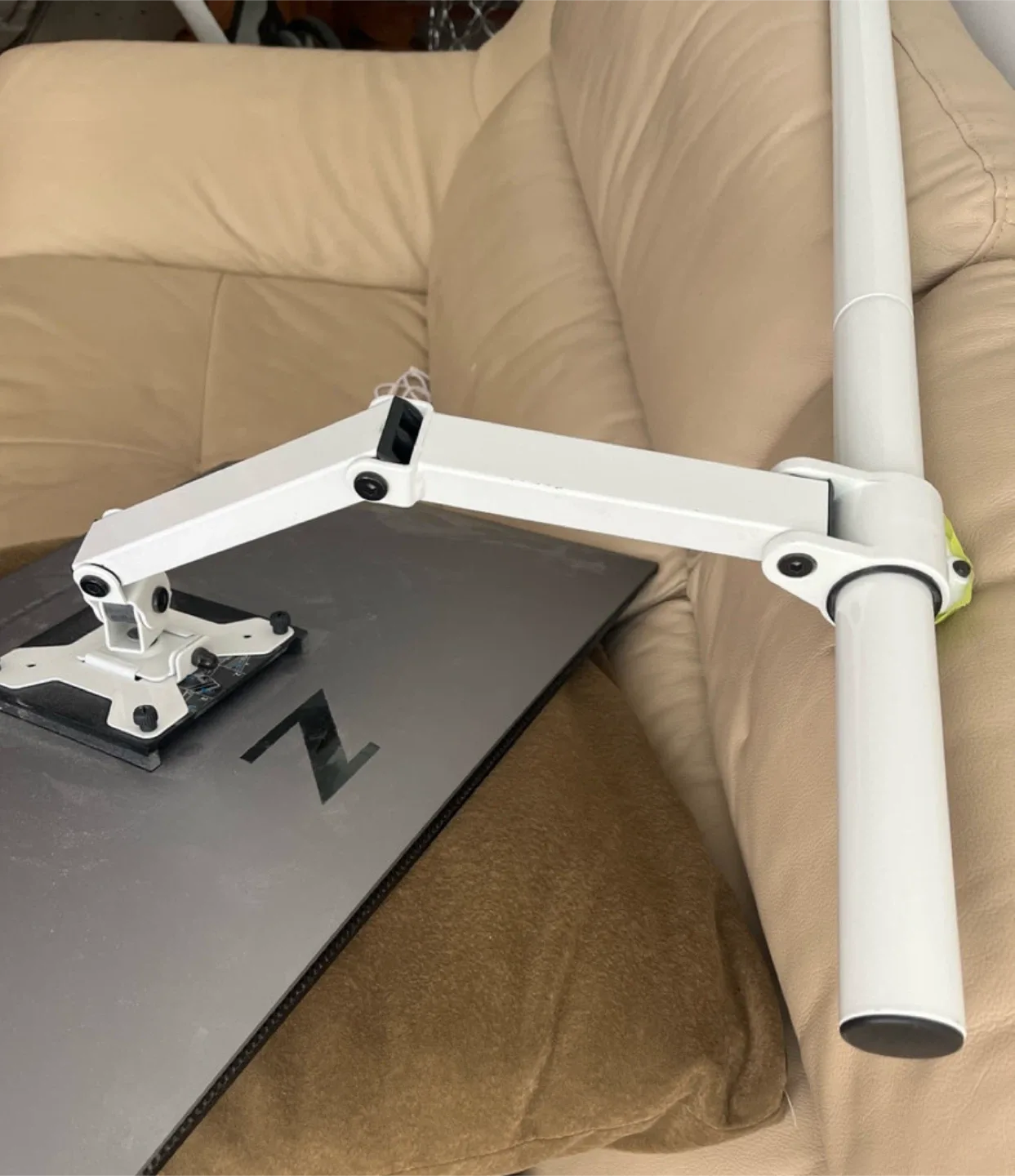 VIVO White Monitor Desk Mount thumbnail