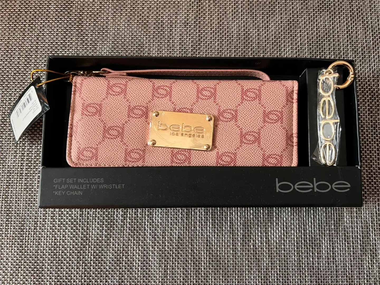 Bebe Wallet & Keychain Set image indicator(5)