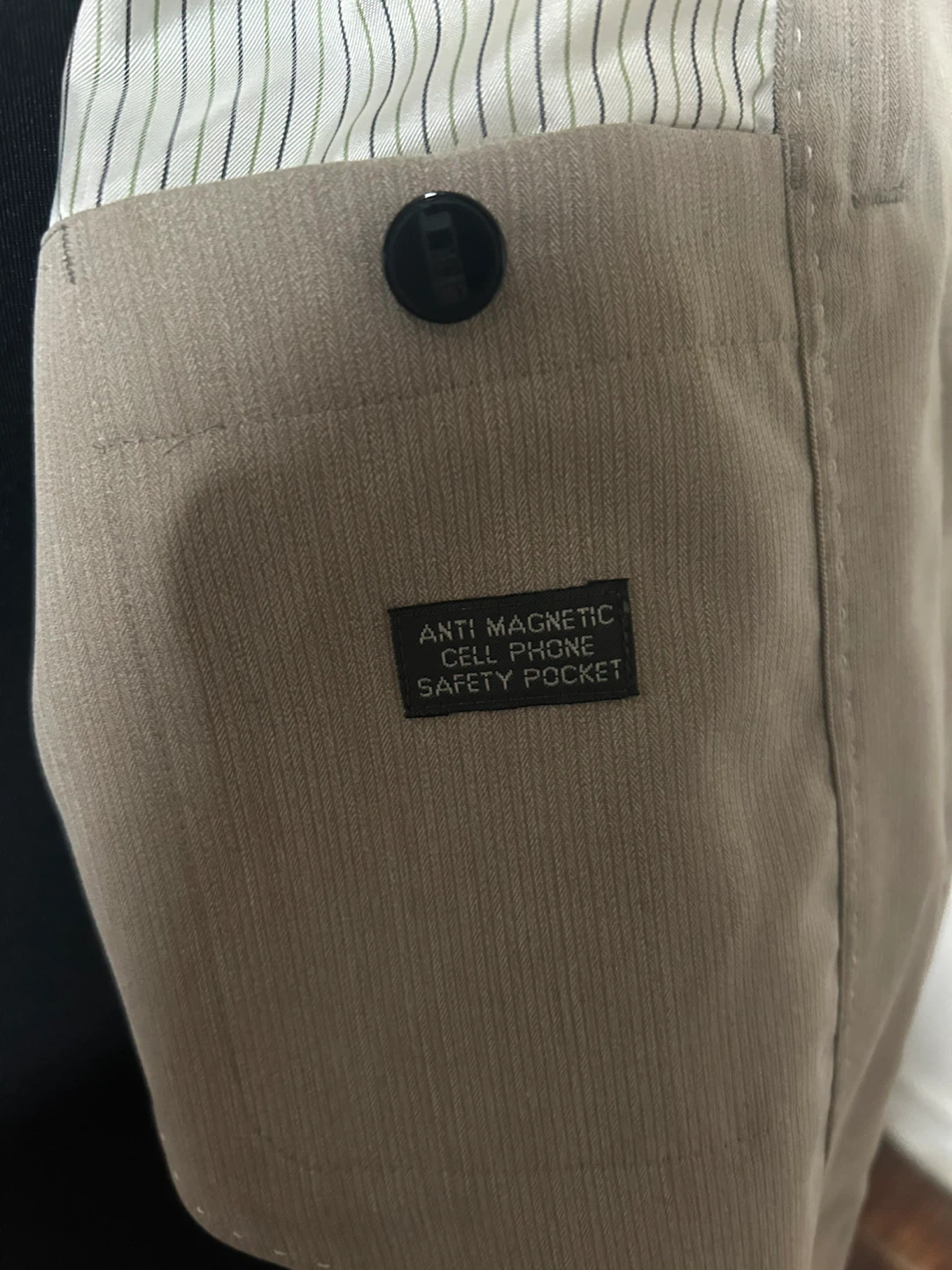 Sanyo Trench Coat with Anti-Magnetic Pocket - photo 3