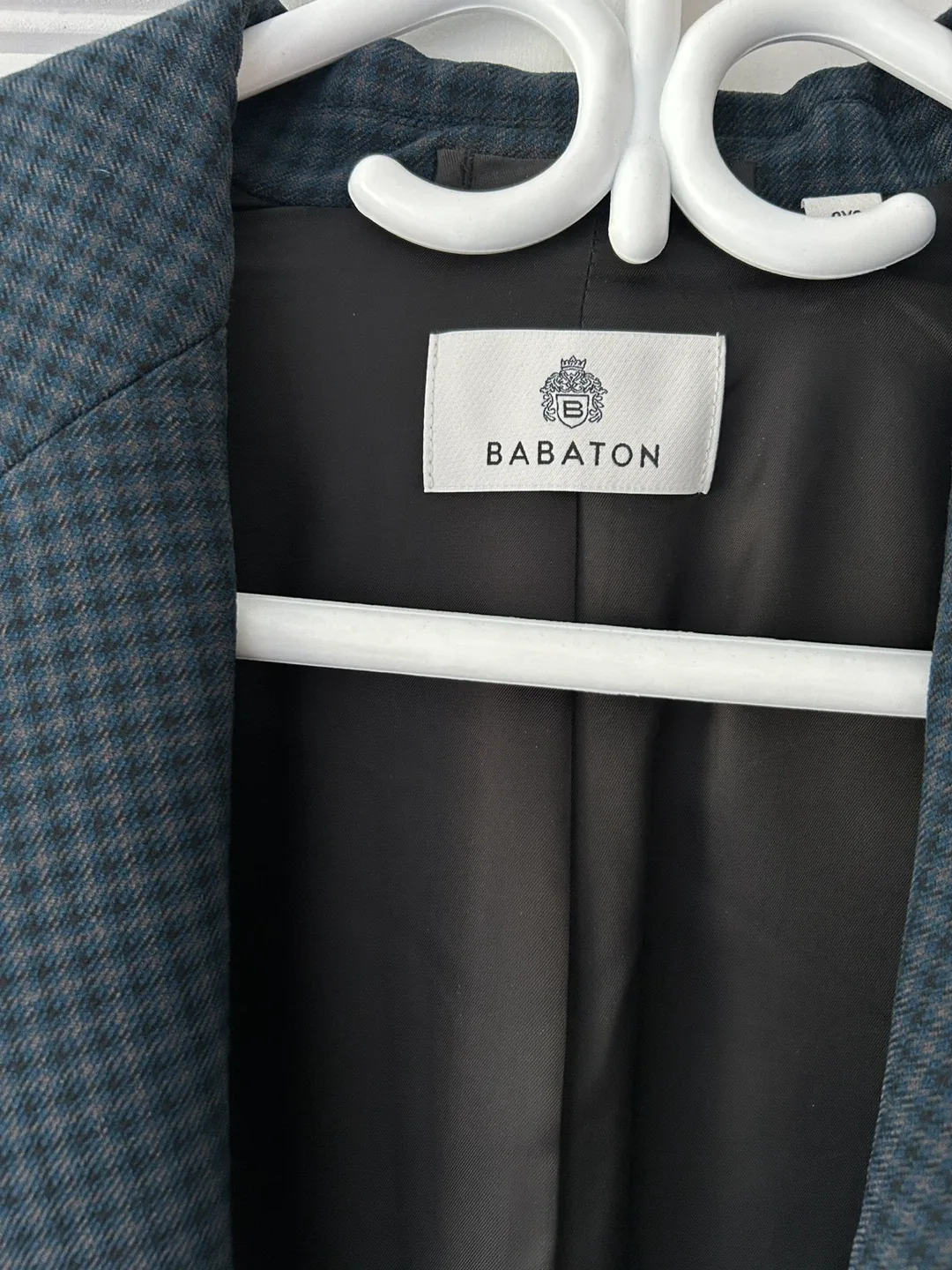 BNWT Babaton Blazer image indicator(2)