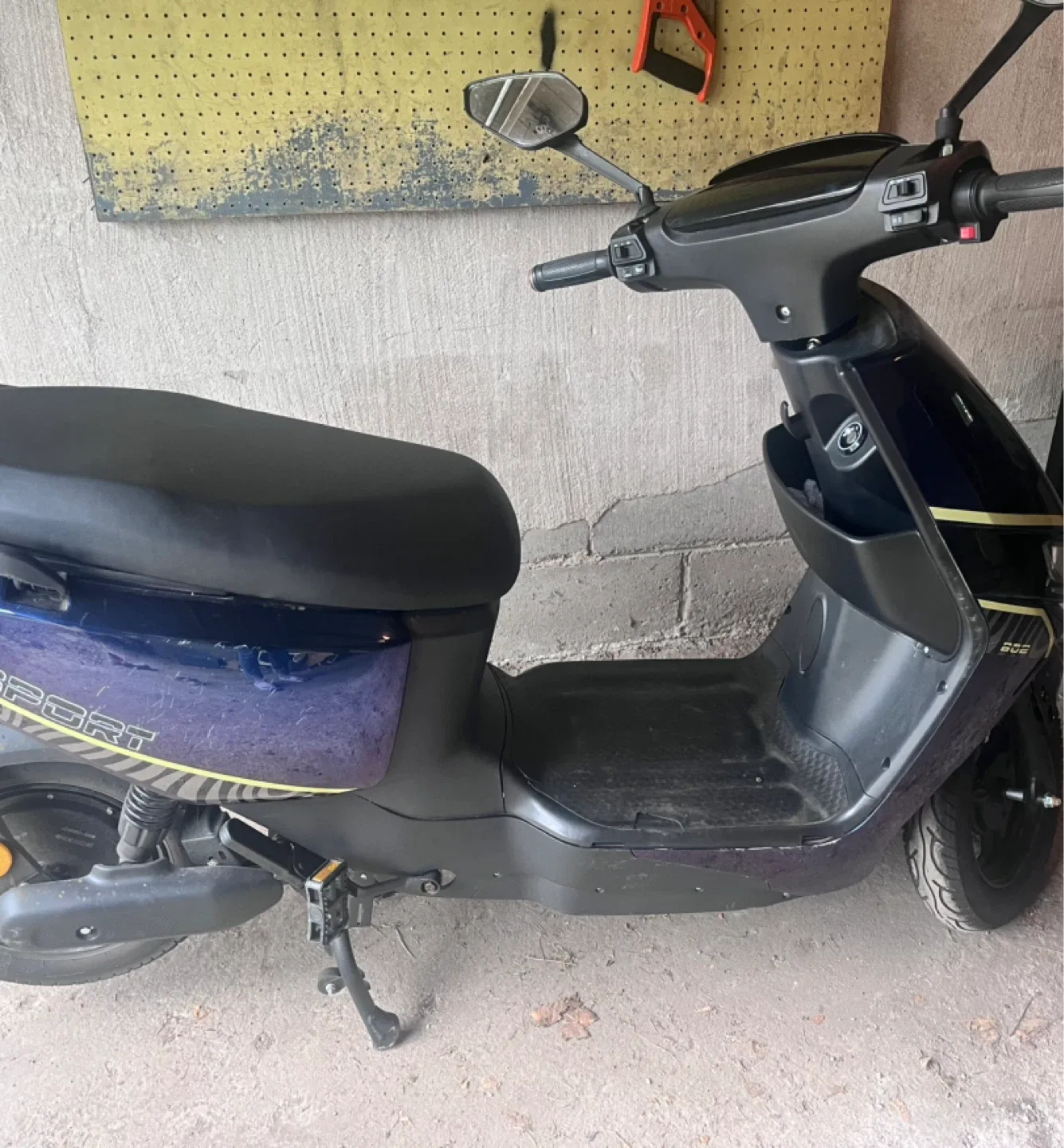 K-Bike Electric Scooter image indicator(2)