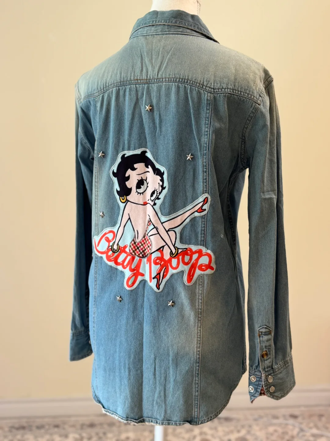 Vintage Betty Boop Denim Shirt Jacket image indicator(8)