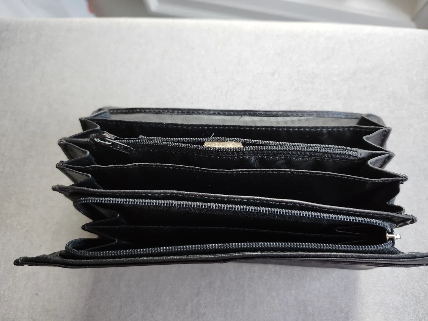 DANIER BLACK LEATHER WALLET image indicator(4)