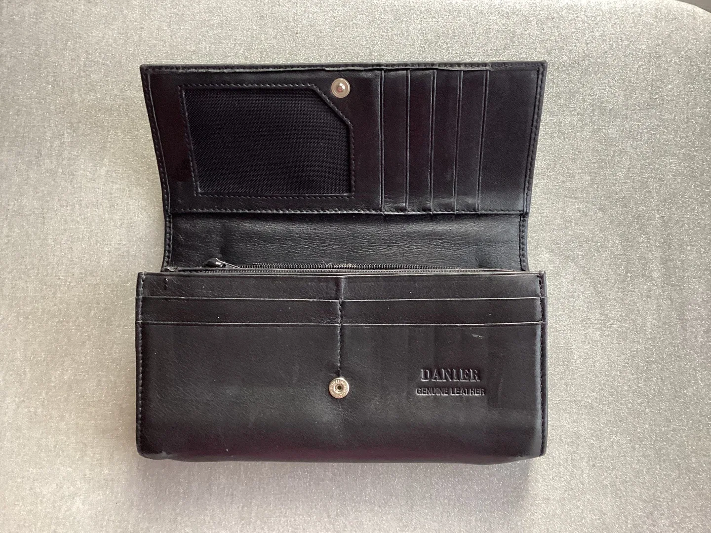 DANIER BLACK LEATHER WALLET image indicator(2)