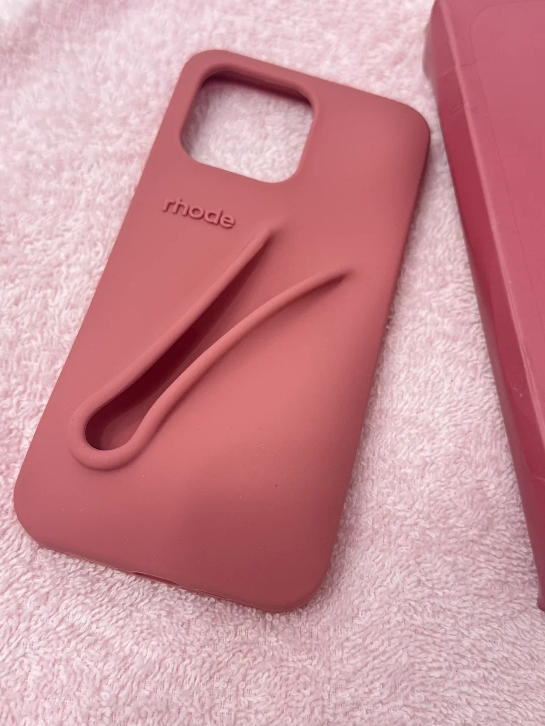 Rhode Lip Case - 15 pro max iPhone Case image indicator(2)
