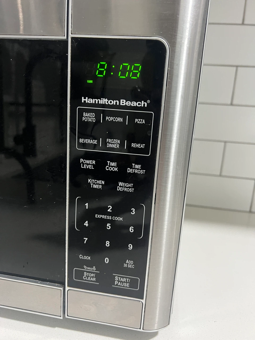 Hamilton Beach Microwave 1000W - photo 4