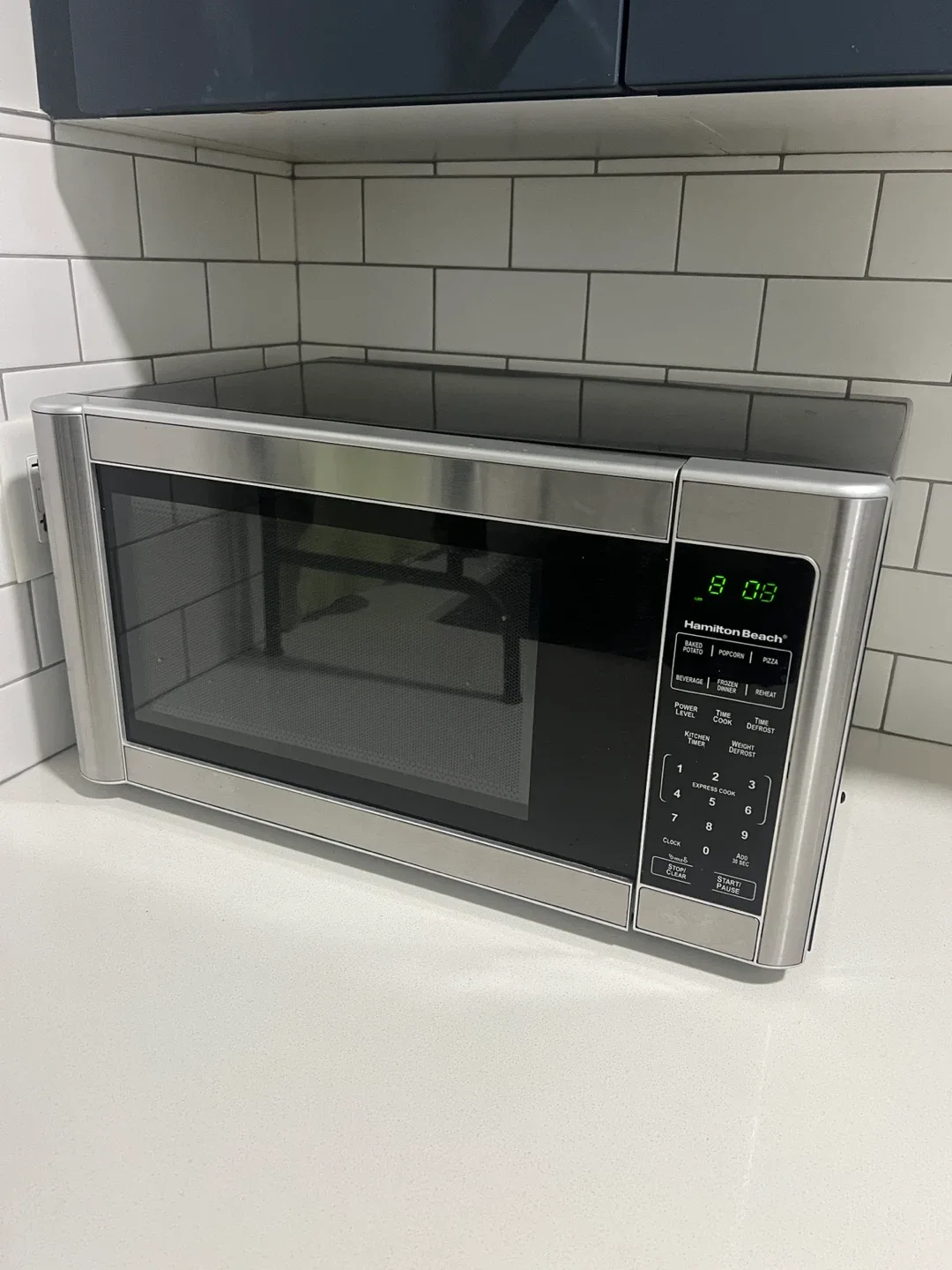 Hamilton Beach Microwave 1000W thumbnail