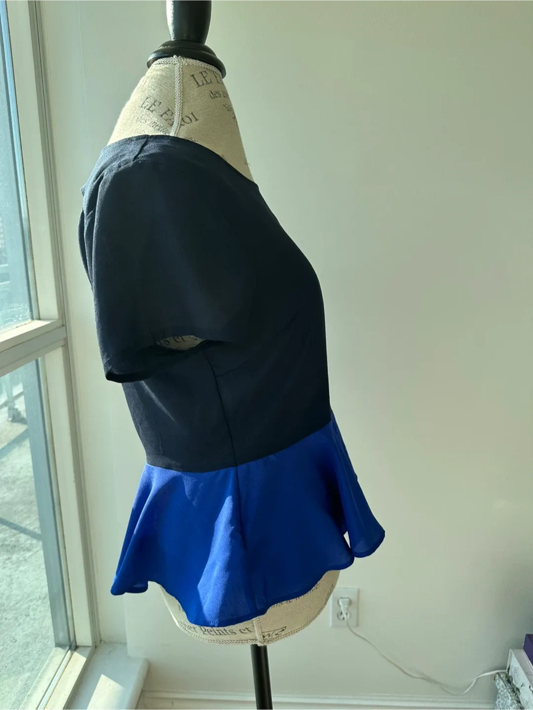 Rory Beca collab x Forever 21 Top - Size L/G - Black & Blue image indicator(3)