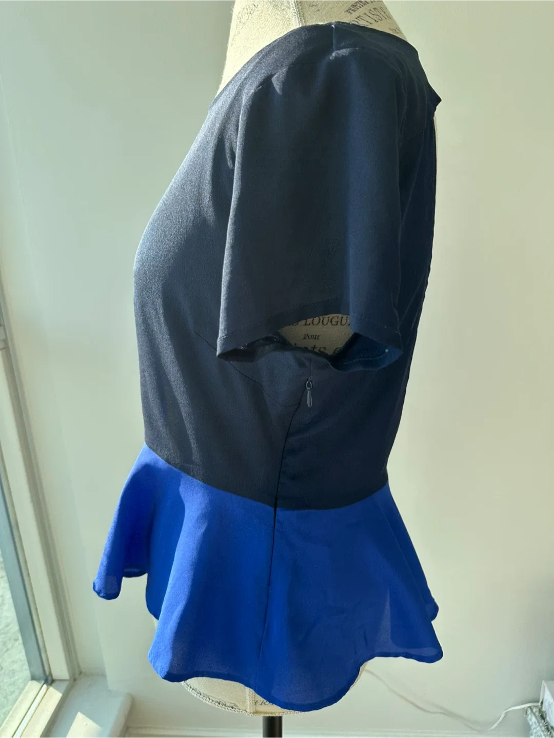 Rory Beca collab x Forever 21 Top - Size L/G - Black & Blue image indicator(4)