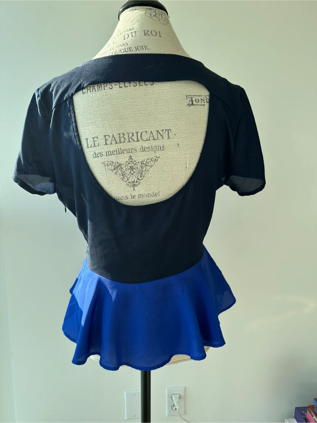 Rory Beca collab x Forever 21 Top - Size L/G - Black & Blue image indicator(2)