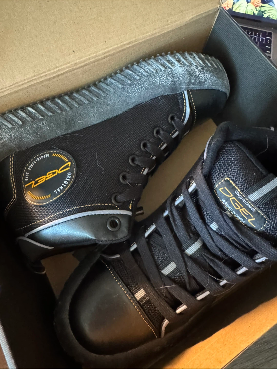 D-Gel Black Curling/Ice Shoes