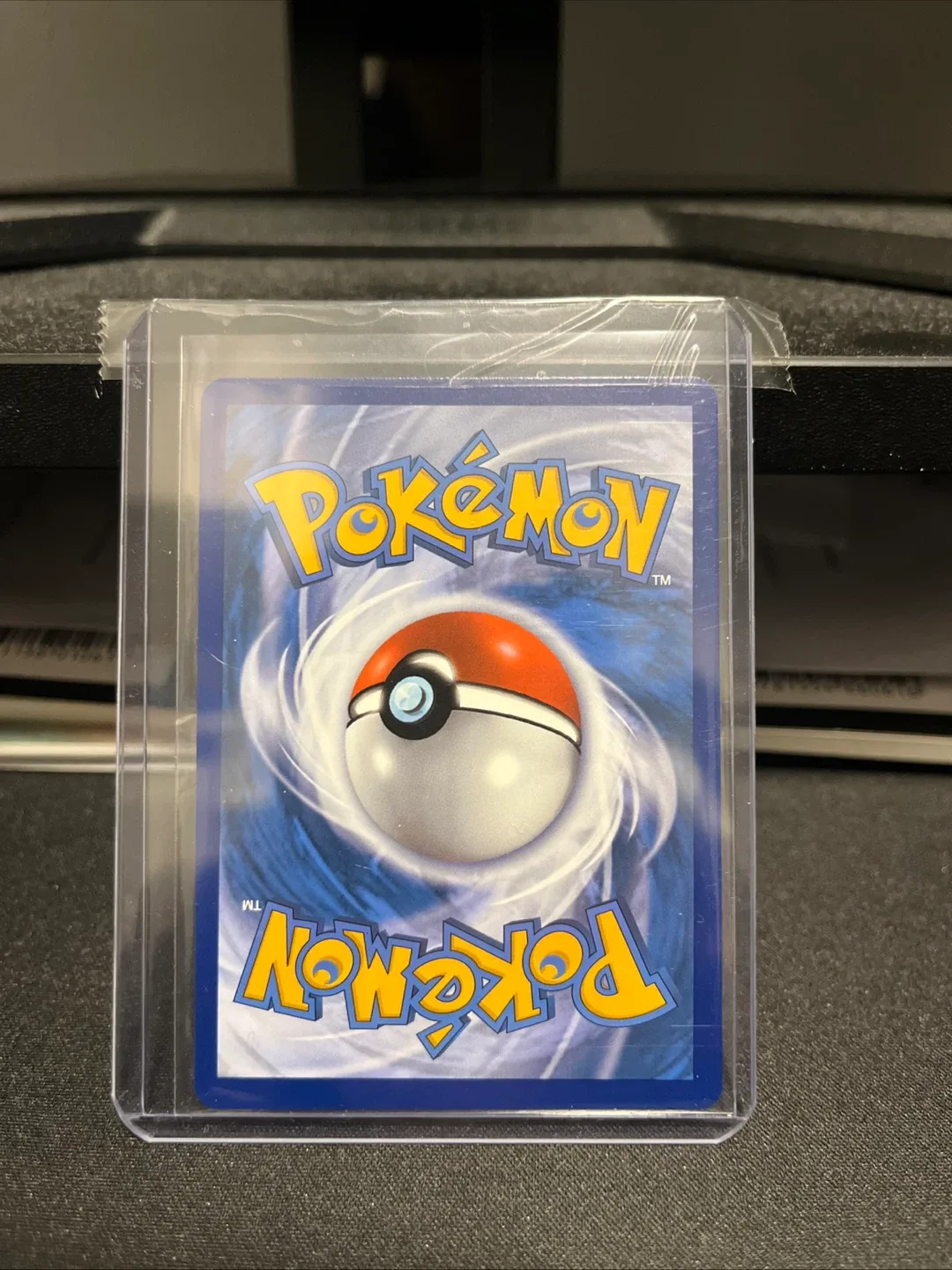 Leafeon V Pokemon Card - 167/203 image indicator(2)