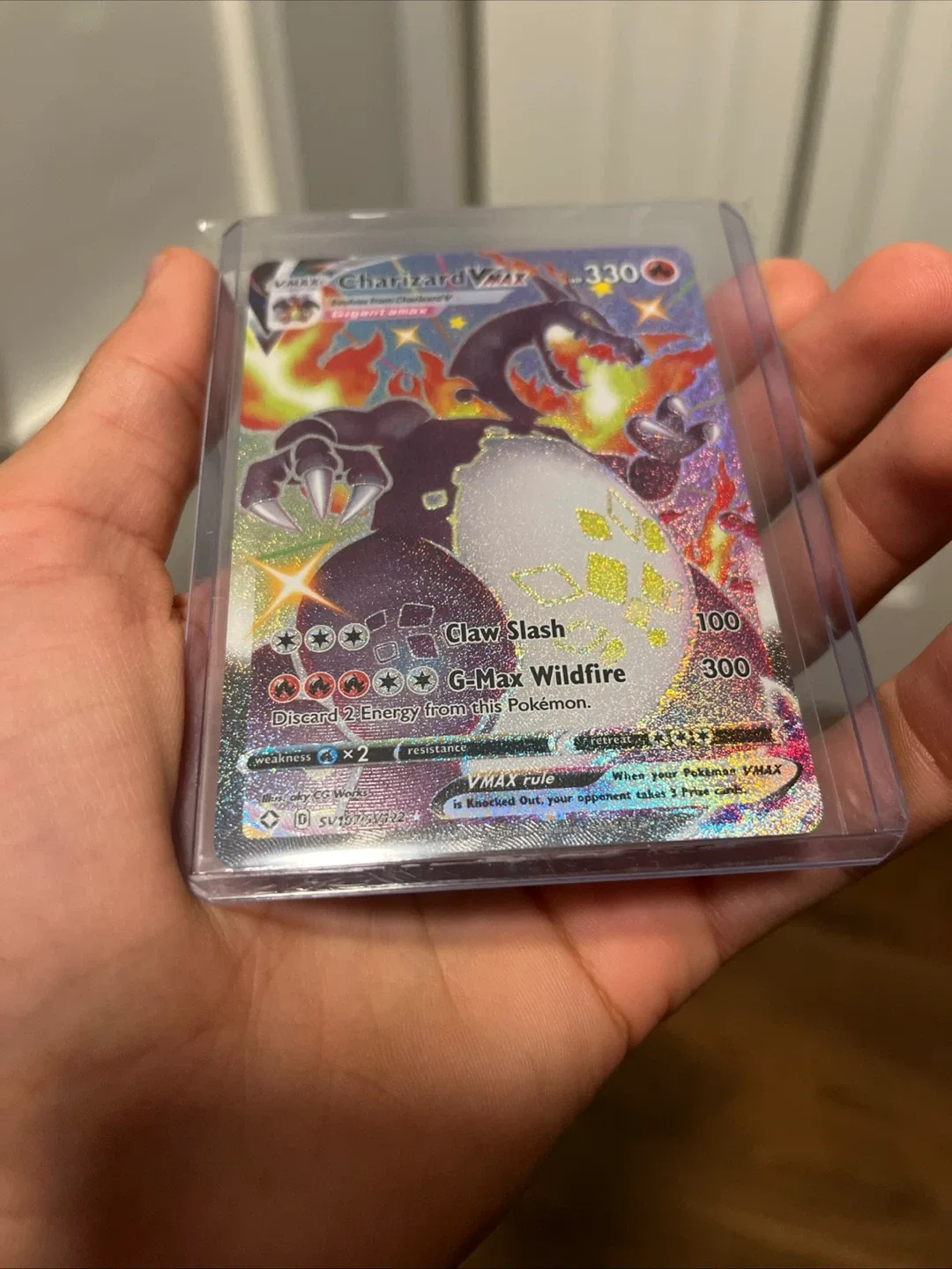 Charizard VMAX Pokemon Card image indicator(4)