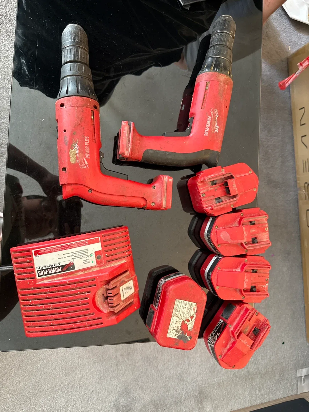 Assorted Home Goods image indicator(5)