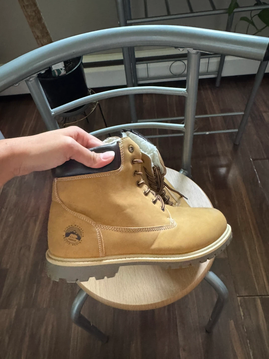 Storm Mountain Arctic Boots Size 9