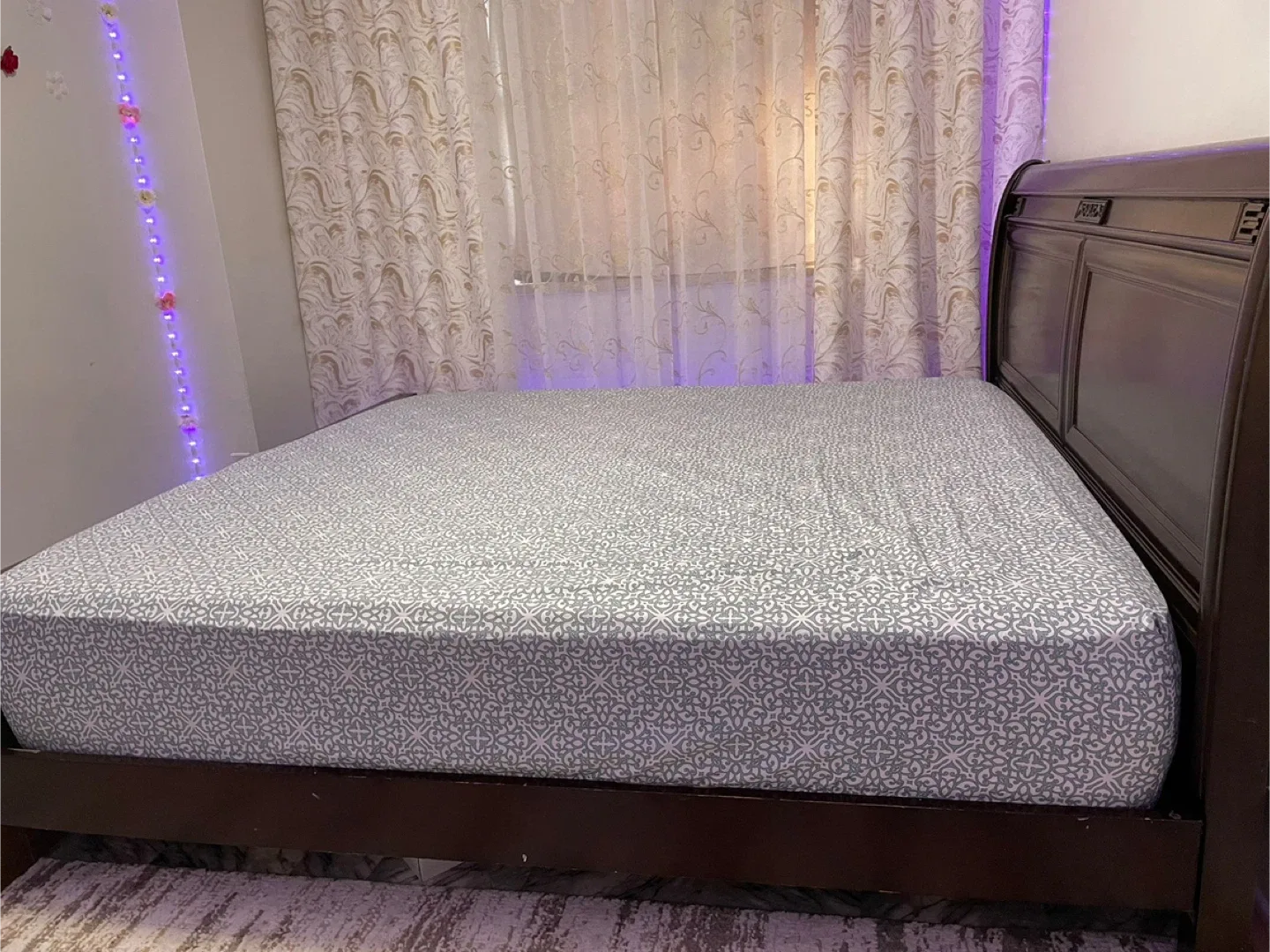 King size bed for sale image indicator(5)