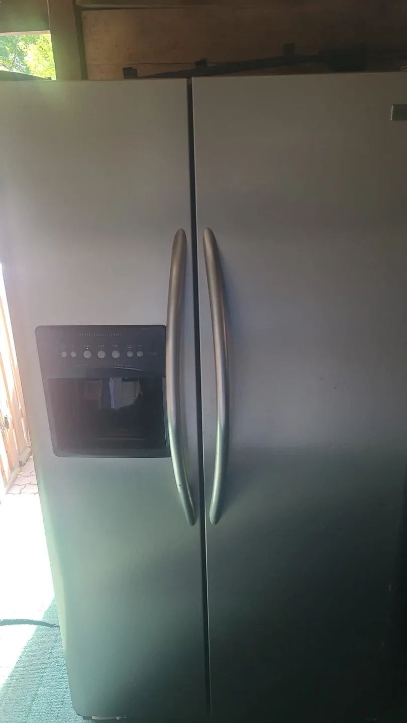 Frigidaire Professional Series Side-by-Side Refrigerator