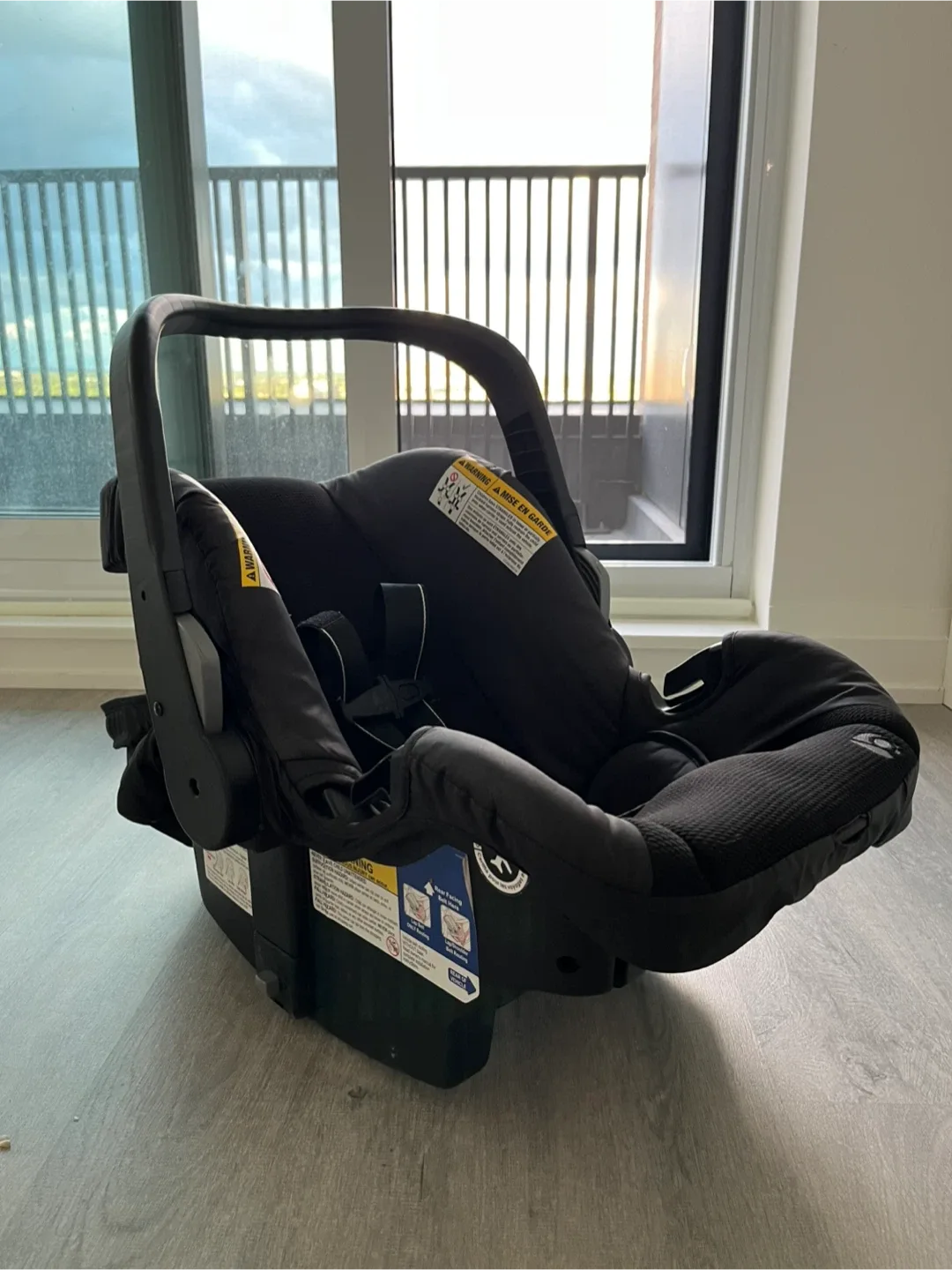 Baby Trend Tango Travel System - Black image indicator(5)