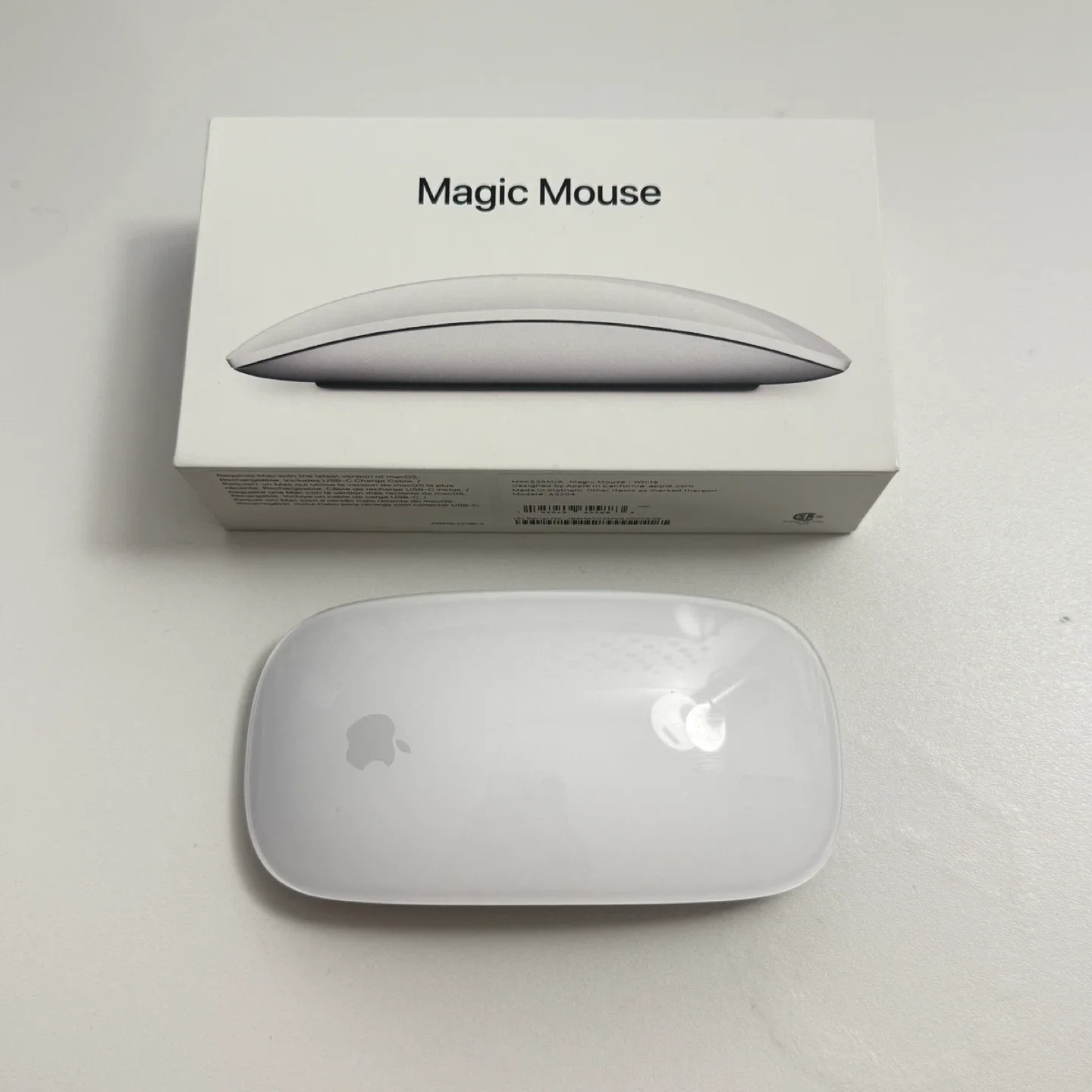 Apple Magic Mouse - White thumbnail