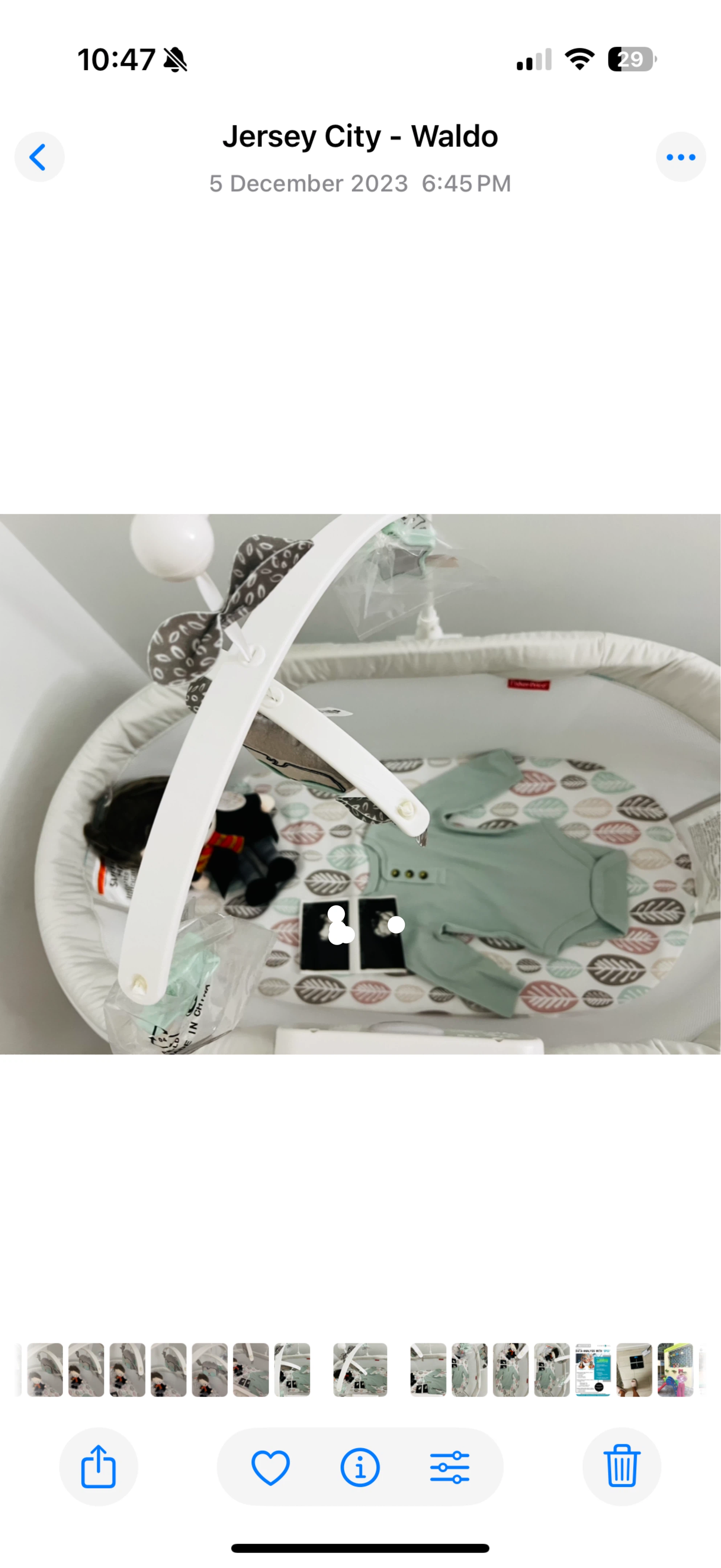 Fisher-Price Soothing Motions Bassinet - Snugamonkey Style - photo 2