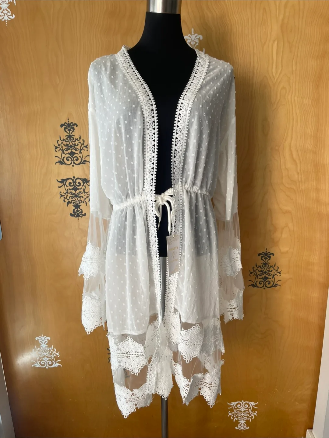 NWT White Lace Embroidered Babydoll Robe thumbnail