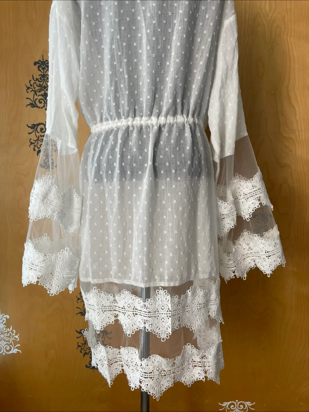 NWT White Lace Embroidered Babydoll Robe image indicator(8)