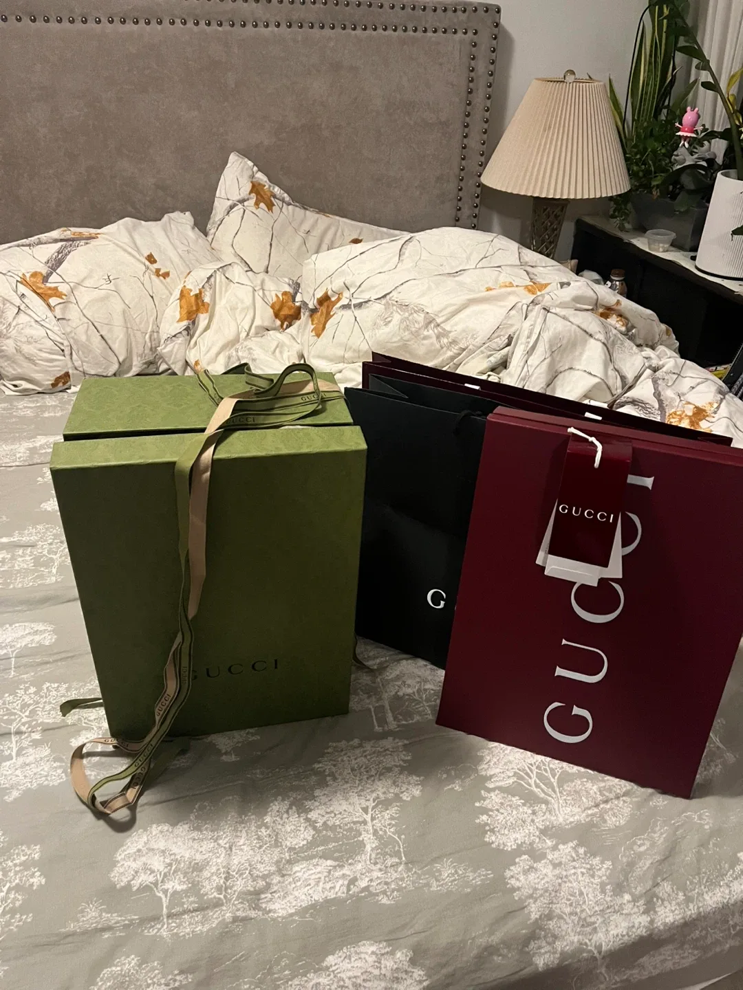 Gucci Box and Shopping Bag Set image indicator(8)