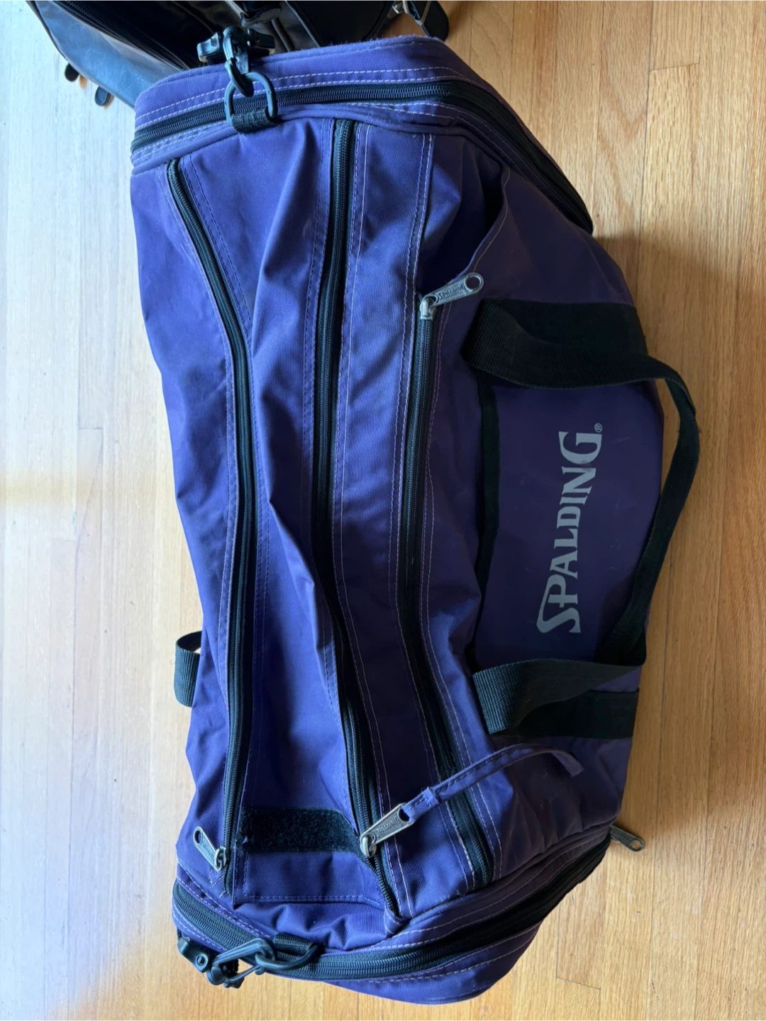 Spalding Duffle Bag & Targus Laptop Bag - photo 2