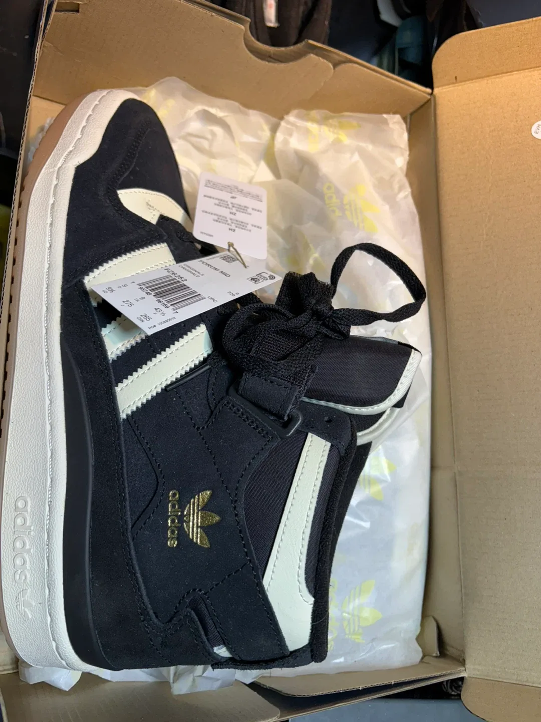 Adidas Forum Mid Black/White (US 9.5) thumbnail