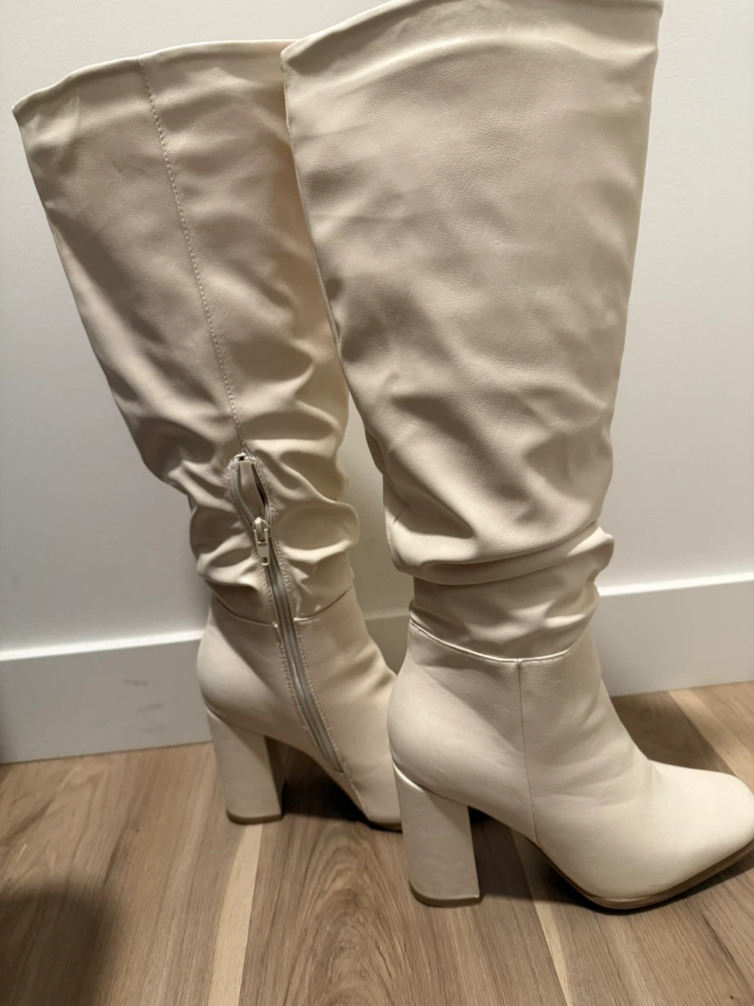 Beige Knee-High Heeled Boots - photo 2