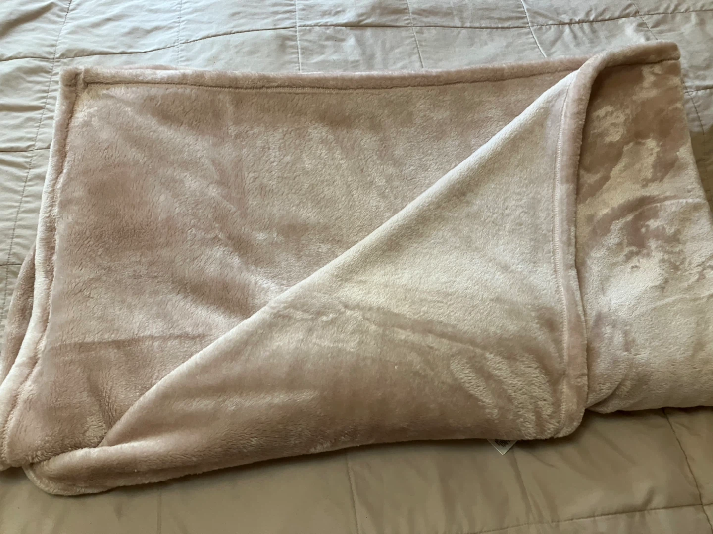 Last Chance - New Berkshire Throw - photo 2