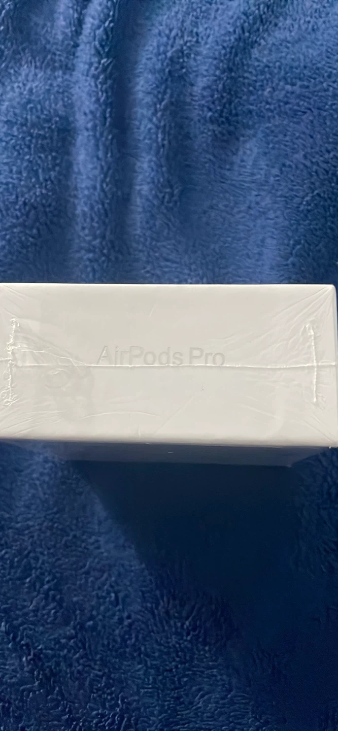 New AirPods Pro (2nd generation) with MagSafe - photo 4