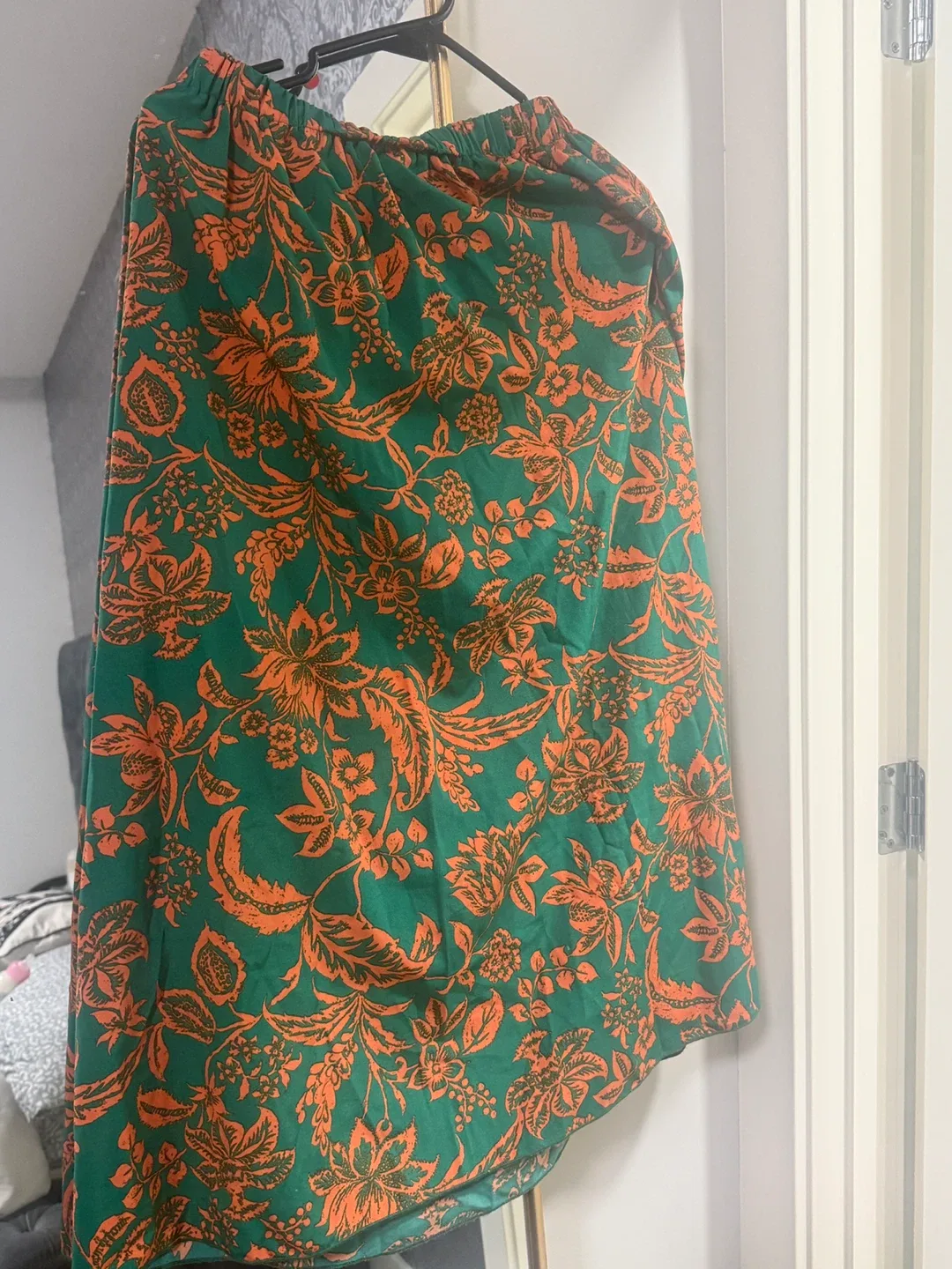 Green & Orange Floral Print Top & Skirt Set image indicator(3)
