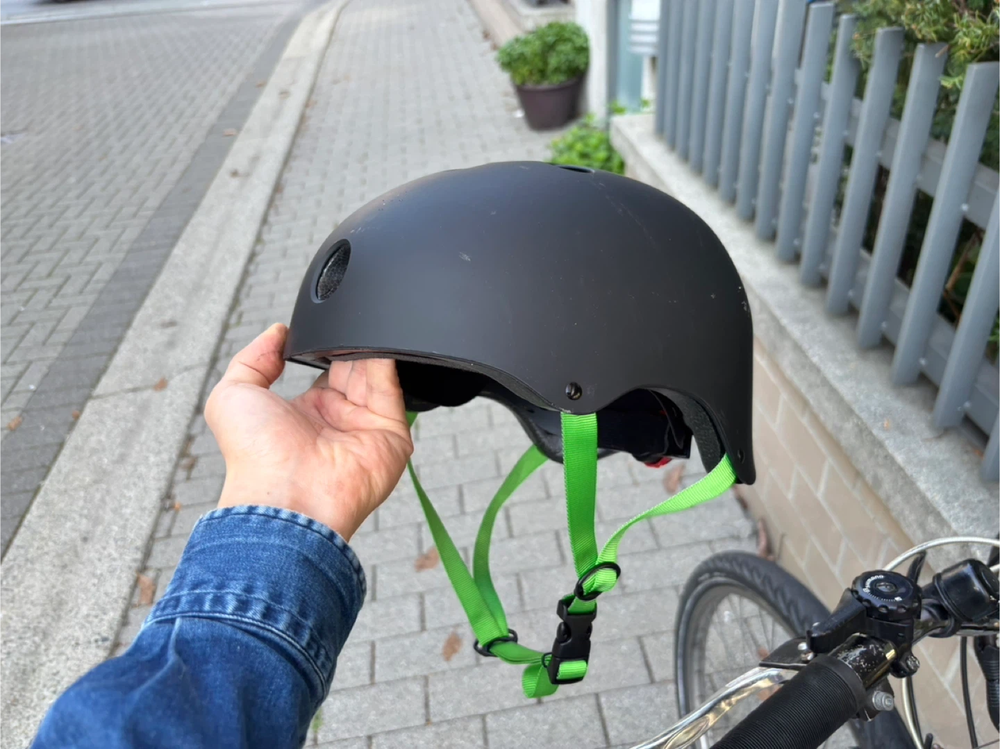 Raleigh Portage Bike with Helmet - photo 5