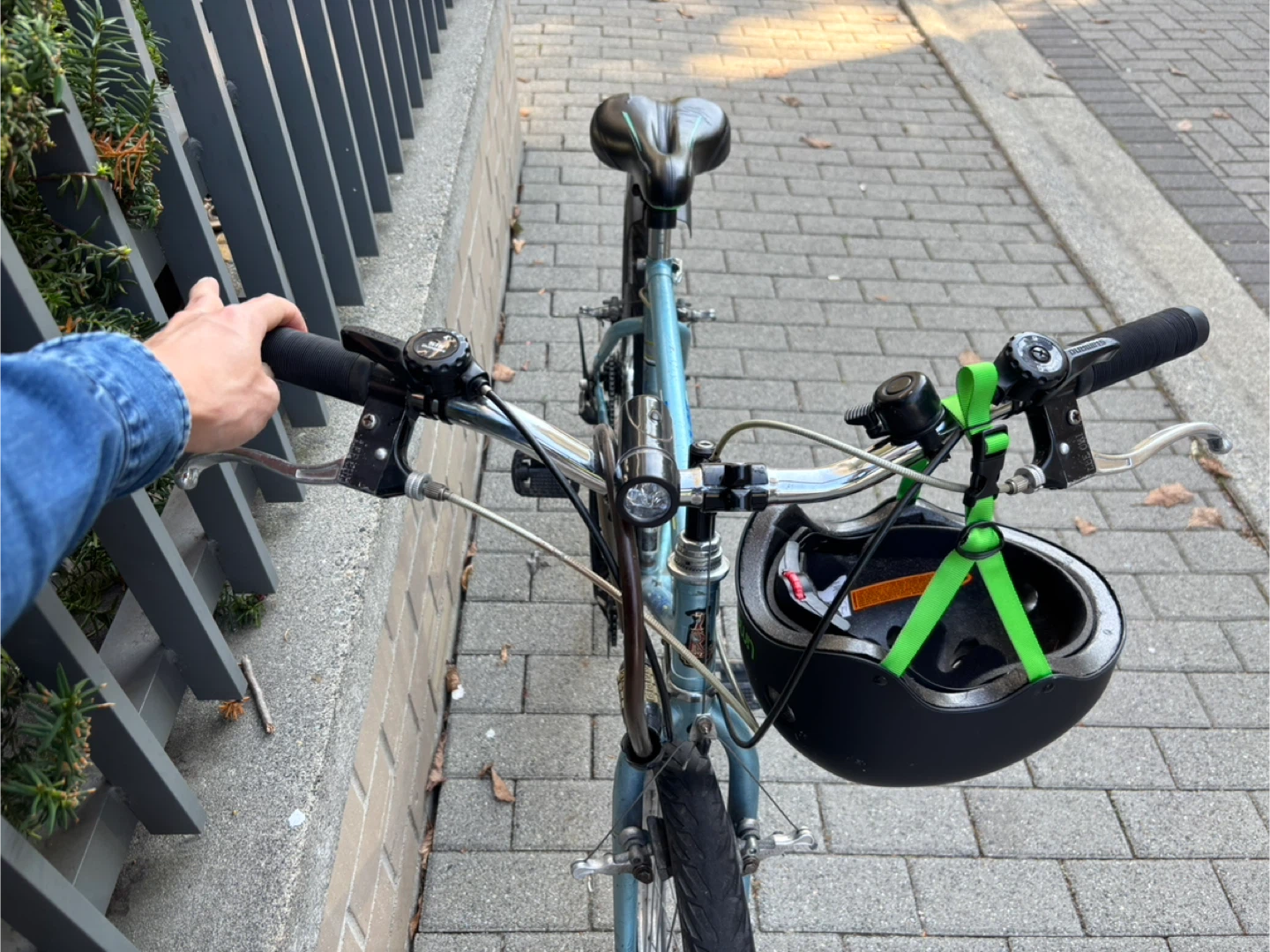 Raleigh Portage Bike with Helmet - photo 3