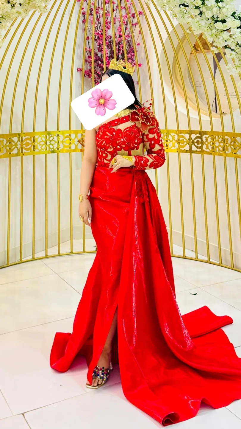 Red dress size small thumbnail