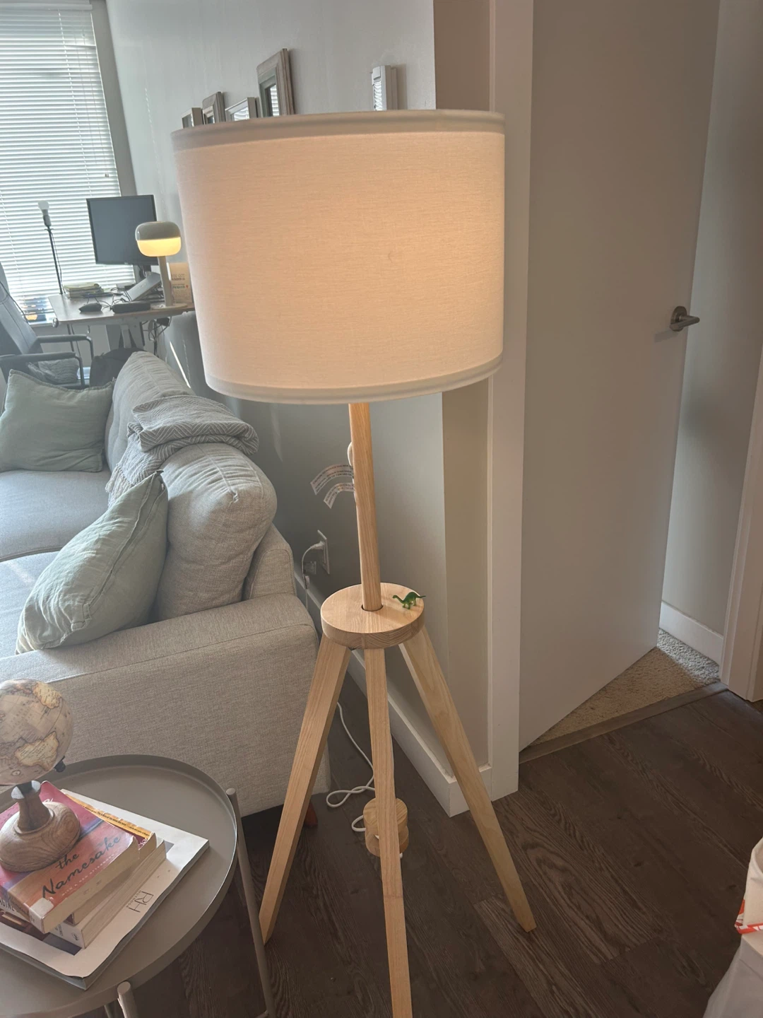 IKEA LAUTERS Floor Lamp - Ash/White - photo 3