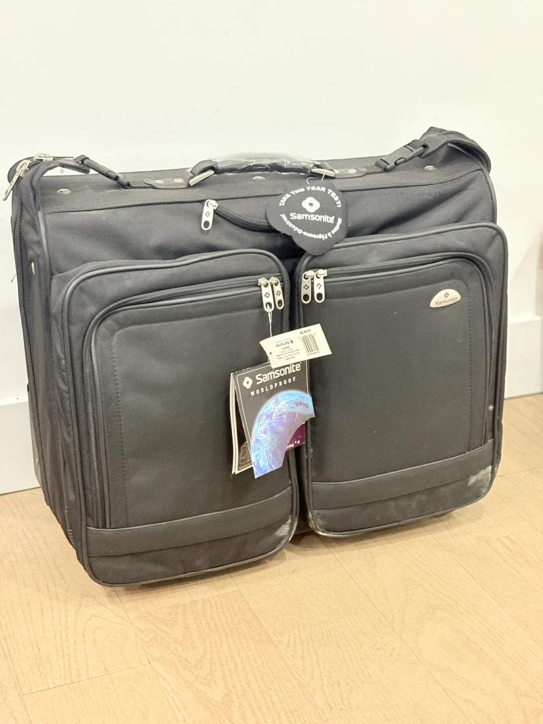 Samsonite Worldproof Garment Bag - Black