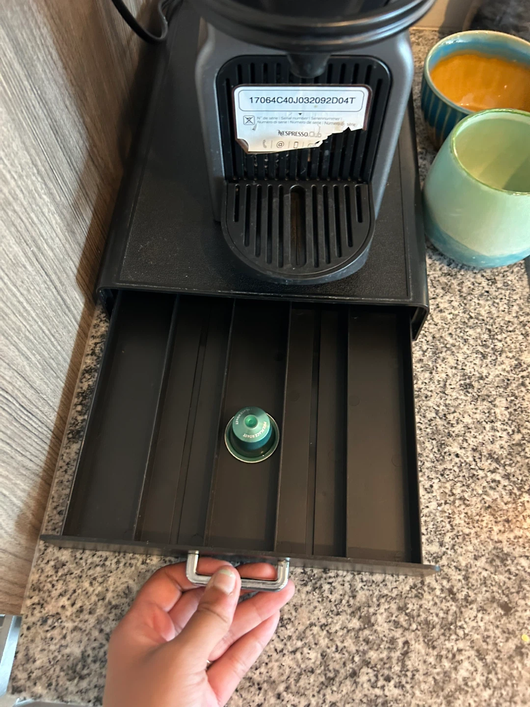 Coffee Machine (Nespresso Breville Inissia Coffee Machine Set) - photo 2