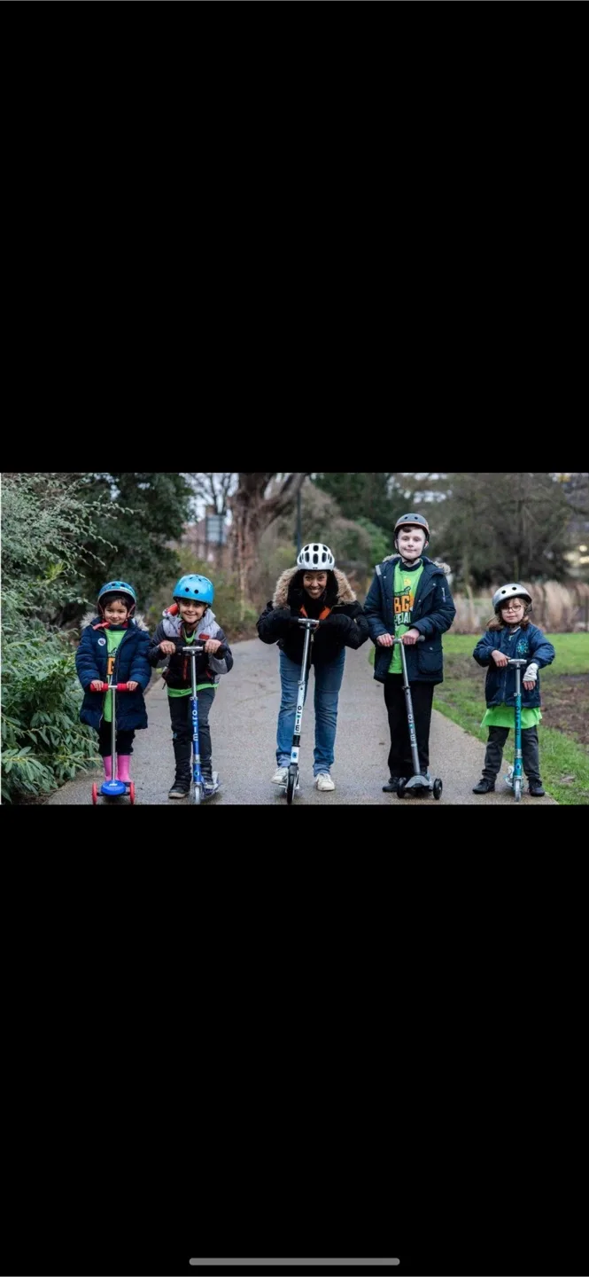 Roller Blades and Scooter Set image indicator(10)